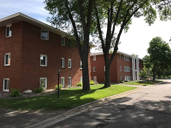2nd image of 301-1105 Hiawatha Ave #301