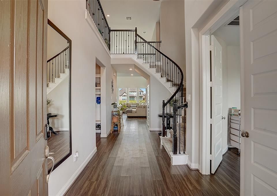 1st image of 2731 Newport Lake Boulevard