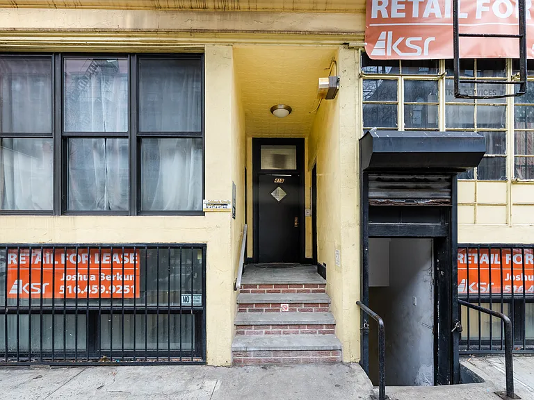 415 W 47th St #3A — Photo 8