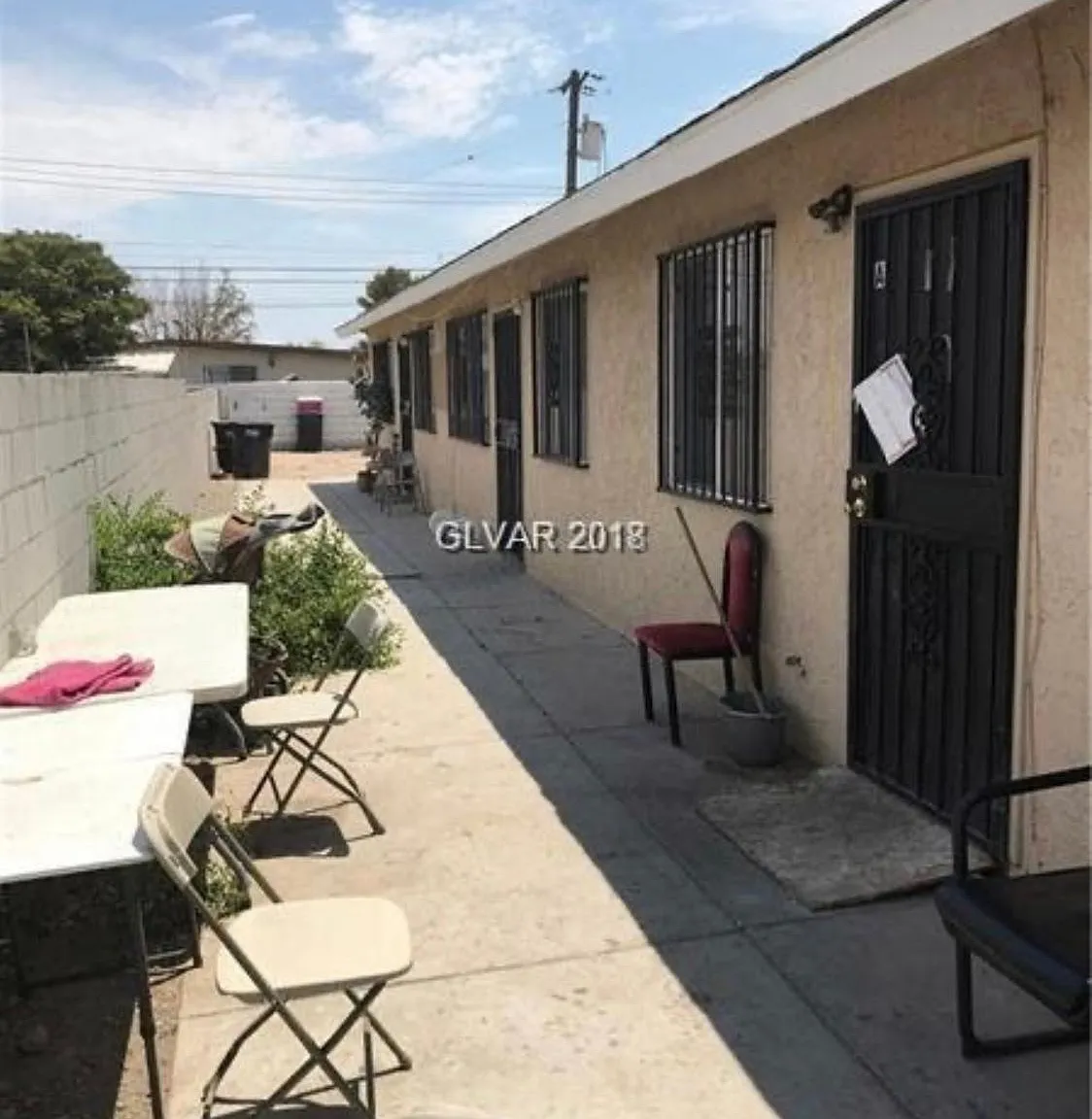 2 bed, 775 sqft, $949 — Photo 3