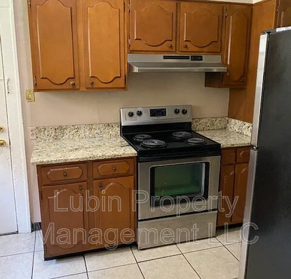 2191 Washington Ave #1 — Photo 7