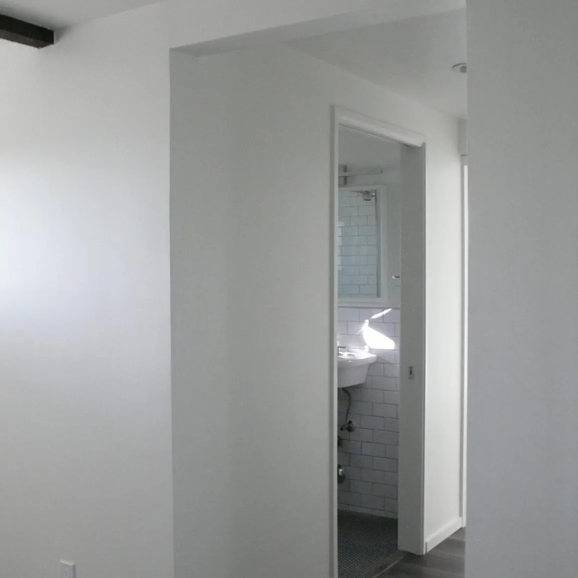 754 N Avenue 66 — Photo 2