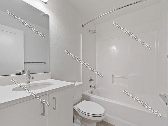 5th image of 1108 SE Lincoln St #1108