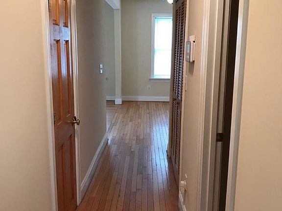 4th image of 516 Hancock St