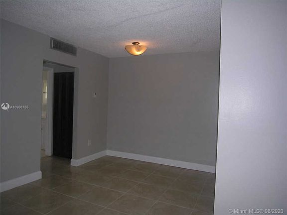 5th image of 435 NE 121st St APT 205
