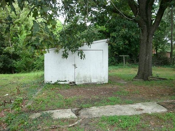 5th image of 615 Jefferson St