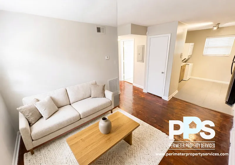 221 Lampkin St NE #6