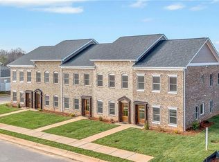 2115 24th Street Ln SE, Hickory, NC 28602