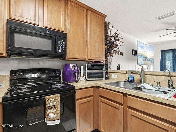 5th image of 5908 BRICE Court