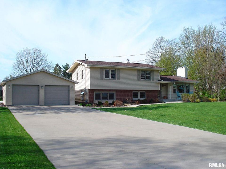 1st image of 398 Knollcrest Dr