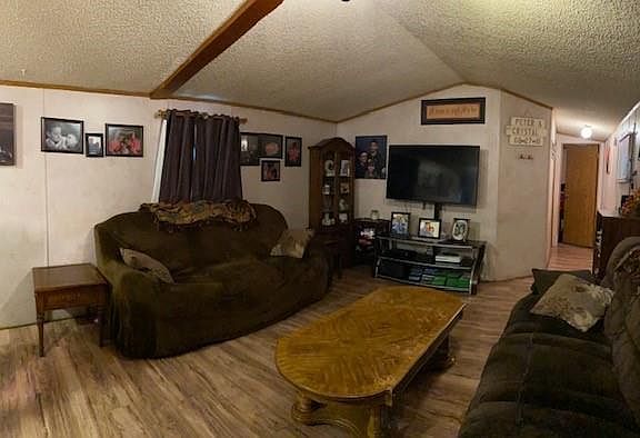 3rd image of 324 Dale Dr