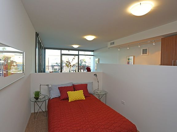 model (unit is gray theme)