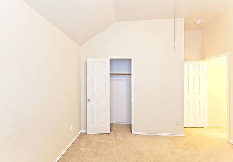 4009 Hidden Meadow Ct — Photo 34