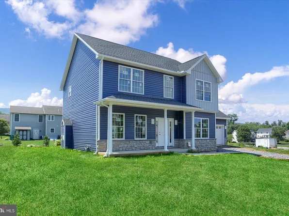 202 White Oak Cir, Mount Holly Springs, PA 17065