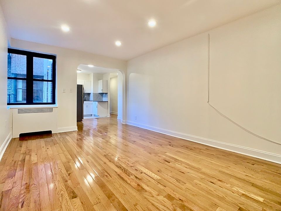1st image of 50 Overlook Ter APT 3J