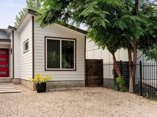 1905 Pennsylvania Ave #B, Austin, TX 78702