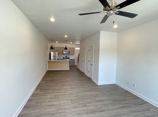 Brand new modern townhomes, Fayetteville, AR 72704