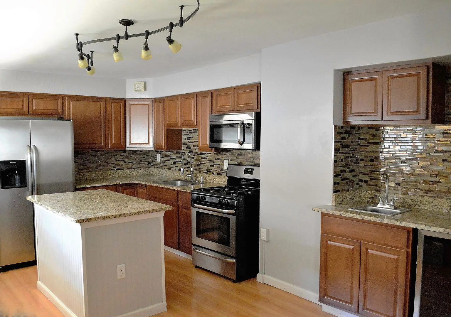 Student Housing - South Side — Photo 1