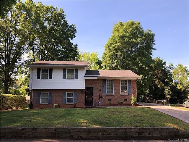 1st image of 1540 Crawford Dr