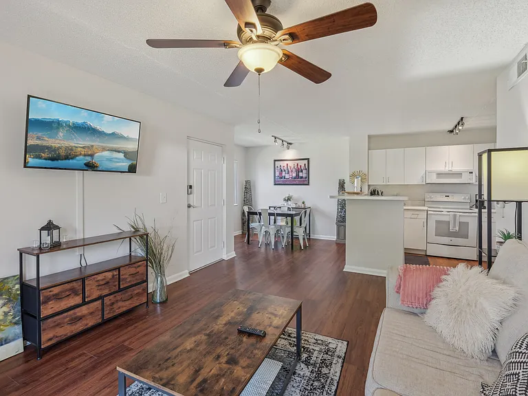 Coquina Cove Apartments — Photo 57