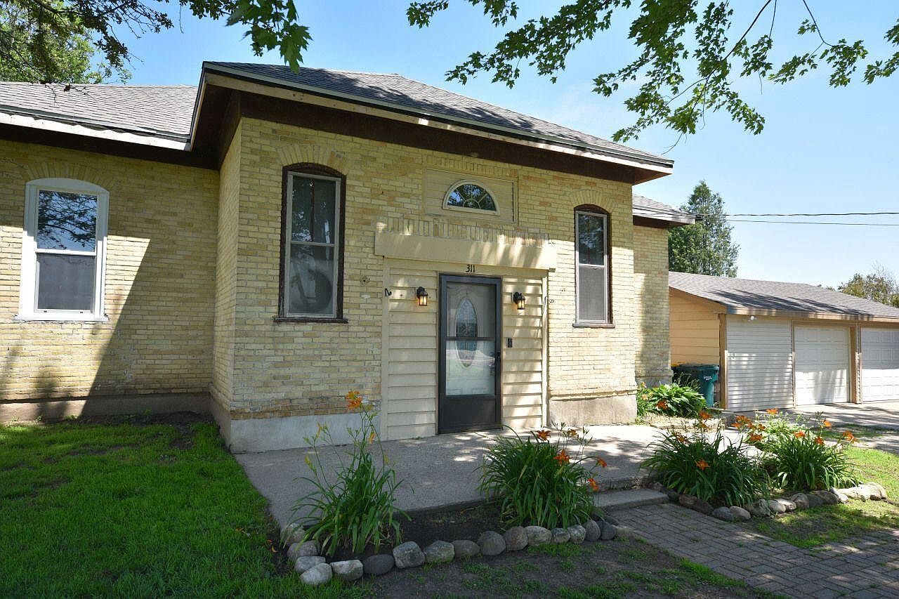 311 West Pleasant STREET, Iron Ridge, WI 53035 Zillow