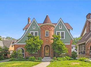 621 E Gregory Blvd, Kansas City, MO 64131