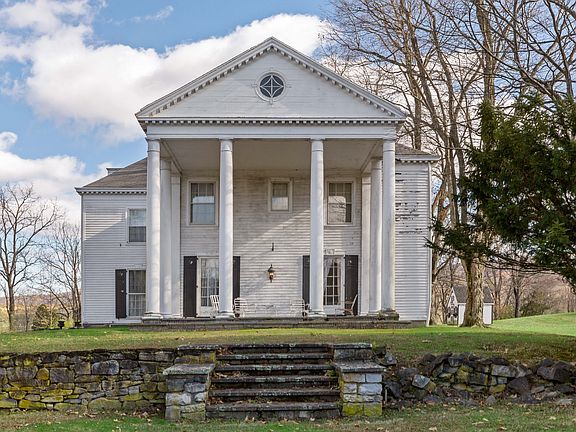 LeslieH-71 E Hook Rd-27.JPG