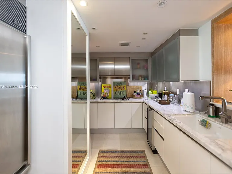 520 West Ave #1102 — Photo 55