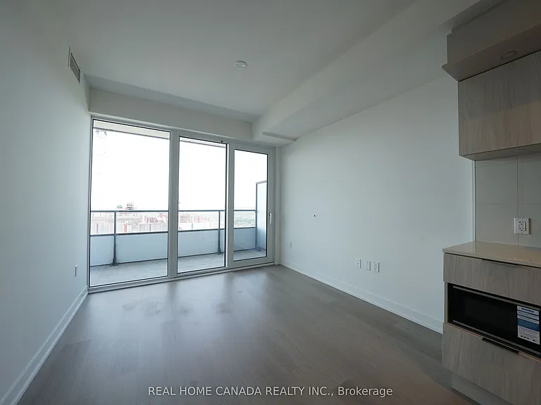 448 Burnhamthorpe Rd W #4712 — Photo 3
