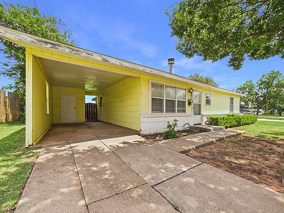 2nd image of 4017 Gossett Dr