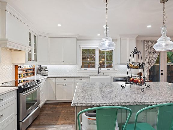 5th image of 1116 Cheeke Rd