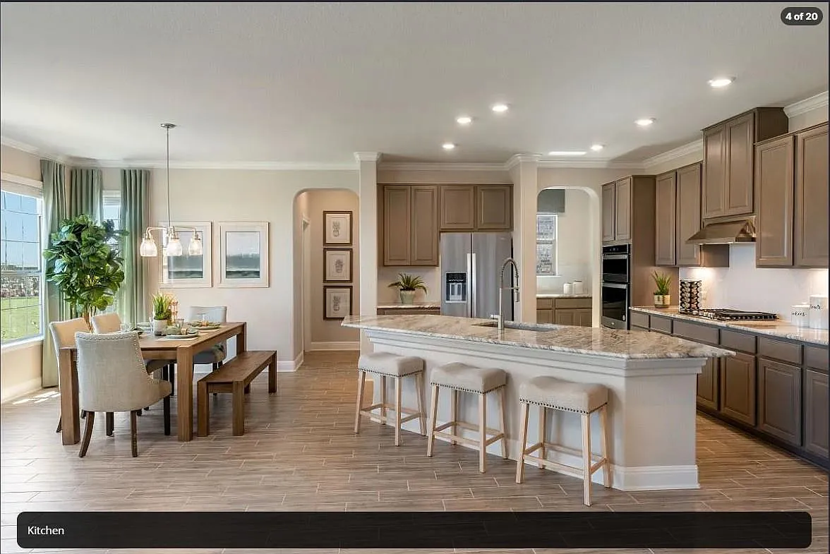 5 bed, 4.0 bath, 3946 sqft, $4,000 — Photo 1