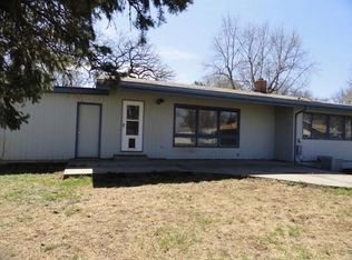 7627 Belmont Dr, Ralston, NE 68127