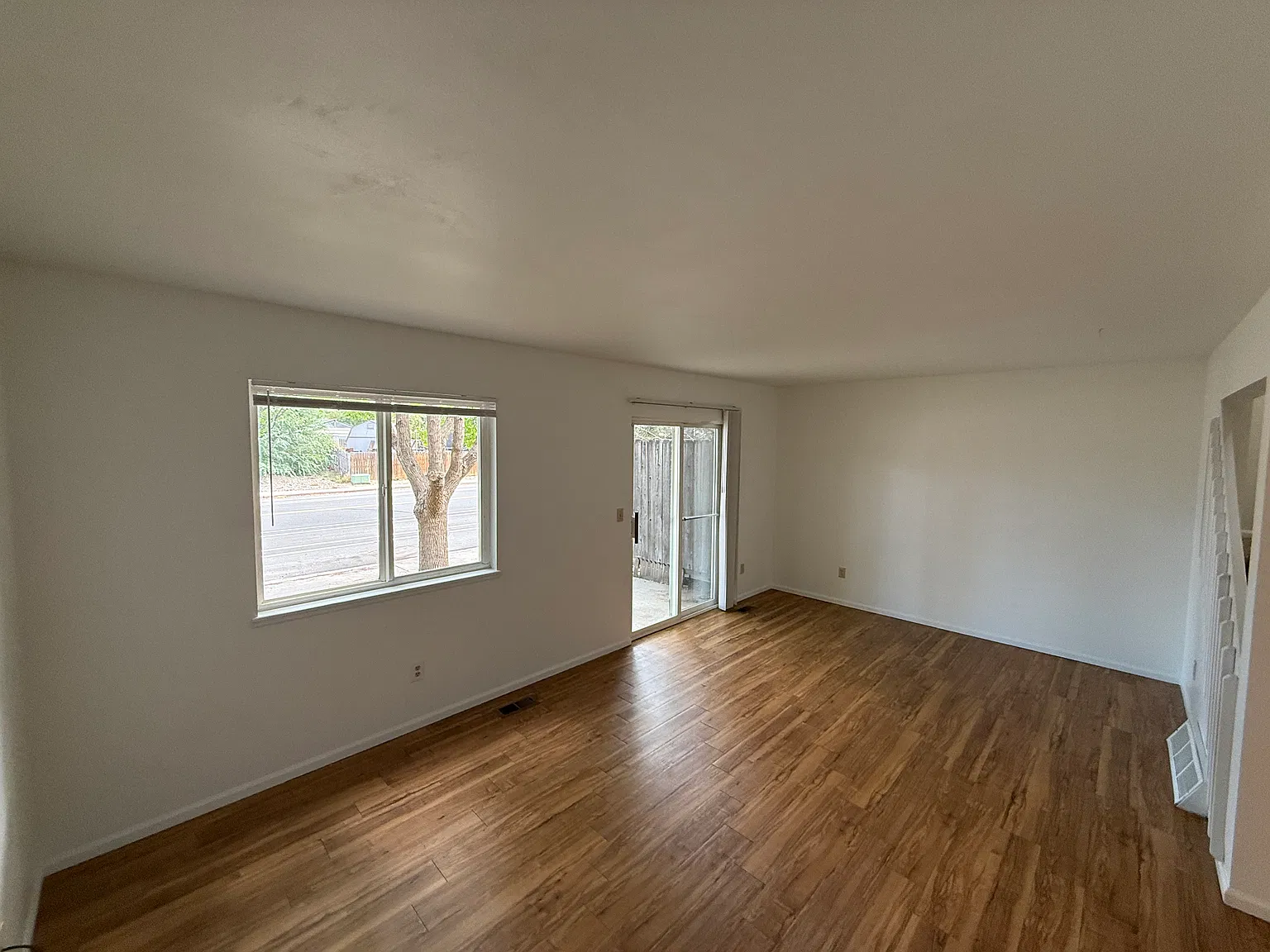 3 bed, 1793 sqft, $2,370 — Photo 4