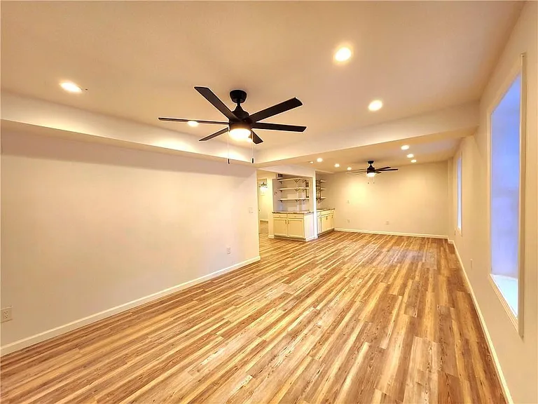 4044 Northside Dr NW — Photo 52