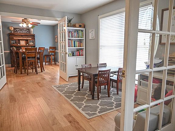 5th image of 204 Canterbury Cir