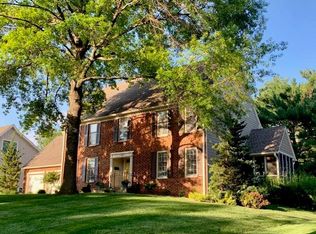 10307 Lee Blvd, Leawood, KS 66206