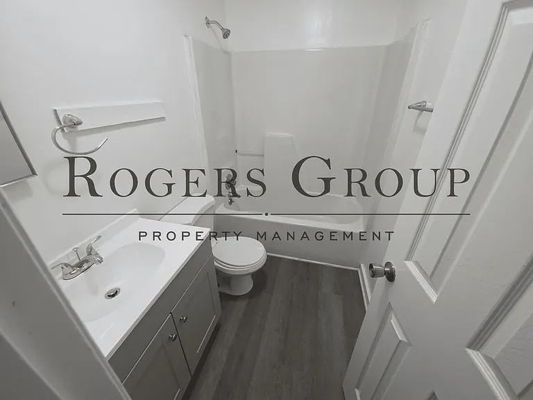 923 Arch St #925 — Photo 11