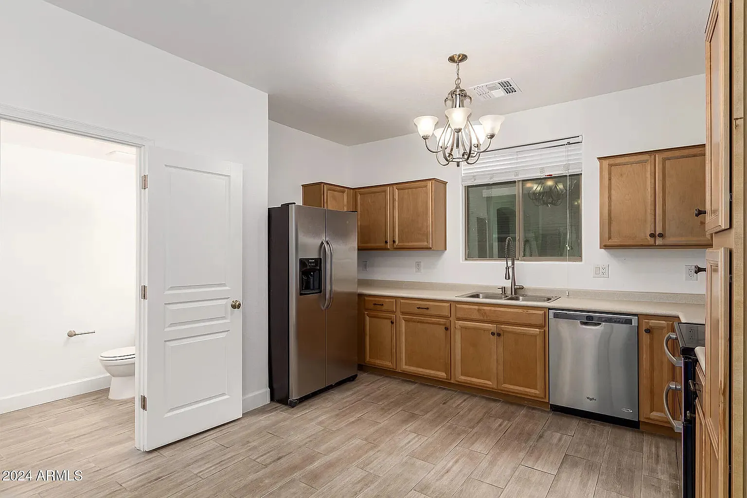 4 bed, 2.5 bath, 1480 sqft, $2,650 — Photo 2