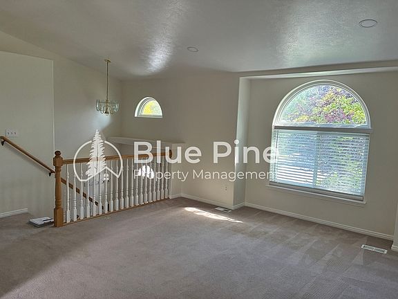 3rd image of 540 Flamingo Ave