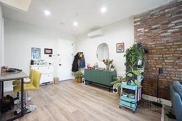 Rented by Rennit Inc.