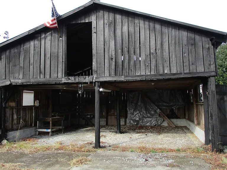 2055 Bend Rd — Photo 8