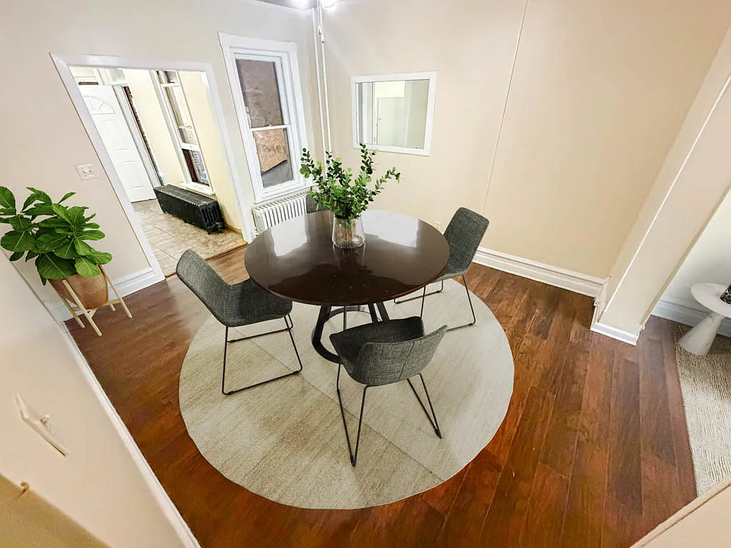 4 bed, 2160 sqft, $2,050 — Photo 4