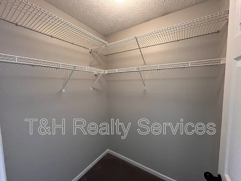 6803 Smithfield Blvd — Photo 22