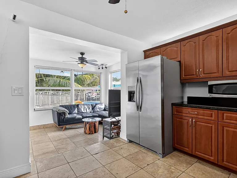 4540 SW 28th Ter — Photo 14