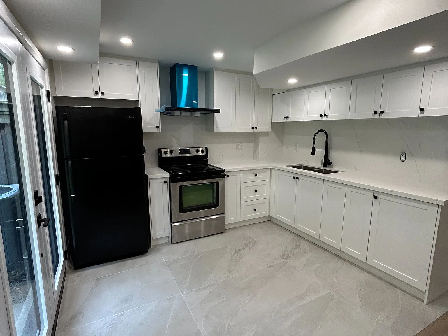 2 bed, $2,500 — Photo 1