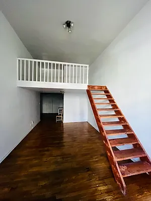 Rented by Bond New York | media 4