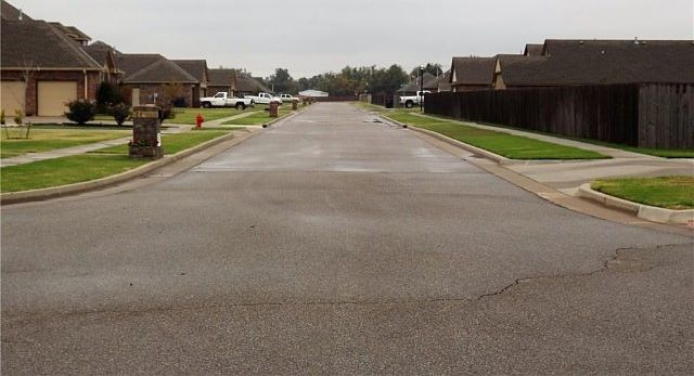 2nd image of 2700 Coventry Manor Dr