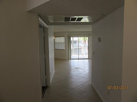 3rd image of 2040 SE 26th Ln #201