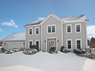 1671 Schlegel Rd, Webster, NY 14580